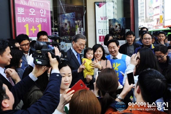 오늘자 문재인 대전 유세현장.JPG | 인스티즈