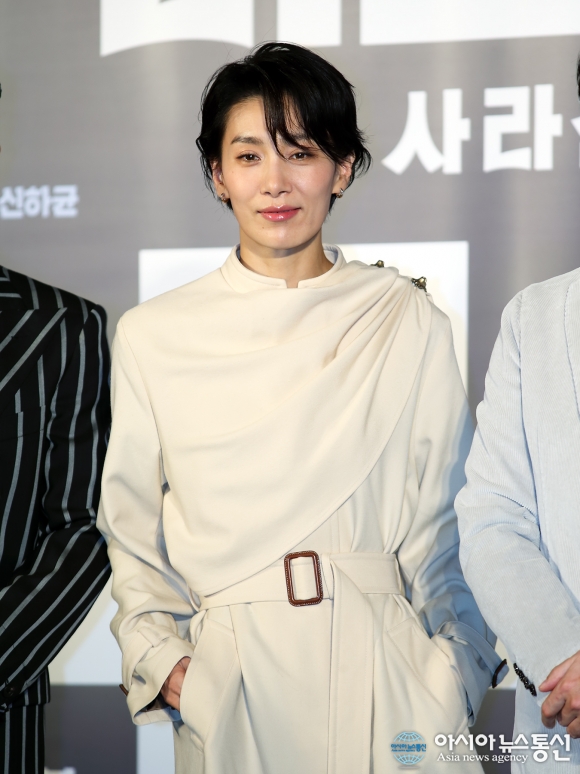 [아통 포토] 김서형, &#039;촉촉한 눈빛~&#039; (미스터 주: 사라진 VIP)